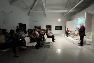 Conversación sobre Almenara – Un diario sobre la naturaleza y la memoria.